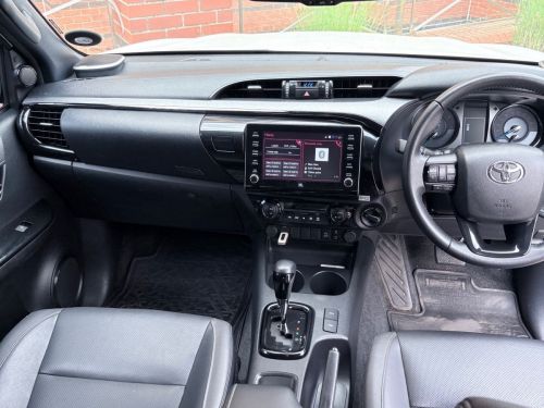 Toyota Hilux Legend RS 2,8 GD6 4x4 in Botswana