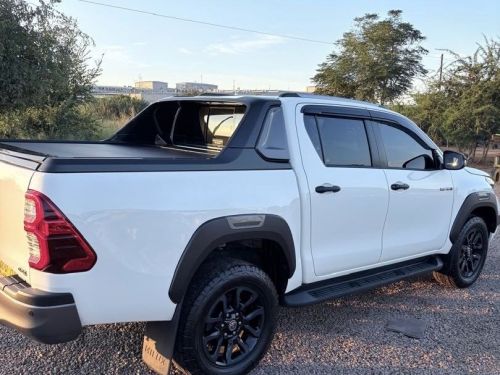 Toyota Hilux Legend RS 2,8 GD6 4x4 in Botswana