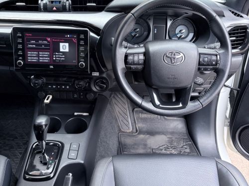 Toyota Hilux Legend RS 2,8 GD6 4x4 in Botswana