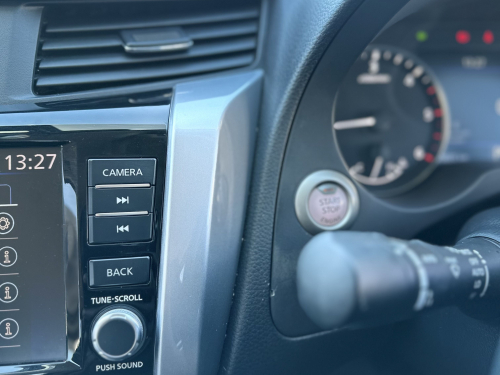 Nissan Navara le plus in Botswana