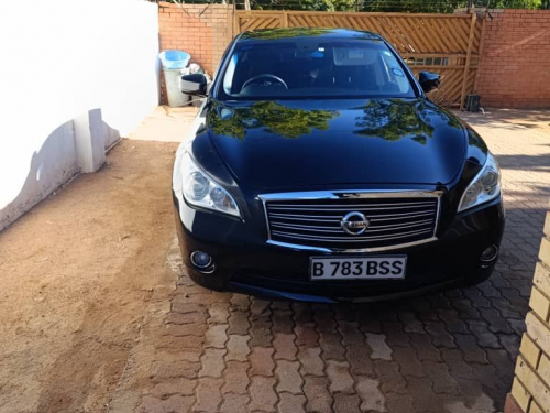 Nissan Fuga 370 GT in Botswana