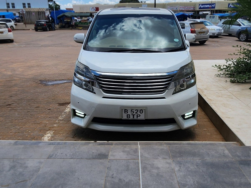 Toyota Vellfire in Botswana