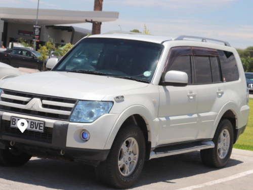 Pre-owned Mitsubishi Pajero  6G72 for sale in 