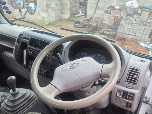 Toyota Dyna 2.5 2KD in Botswana