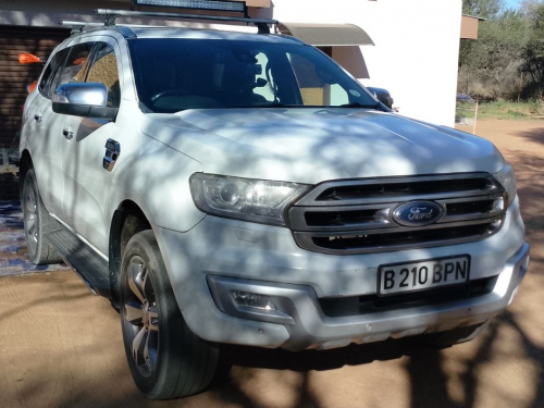 Used Ford Everest Limited 3.2 4X4 for sale in Gaborone
