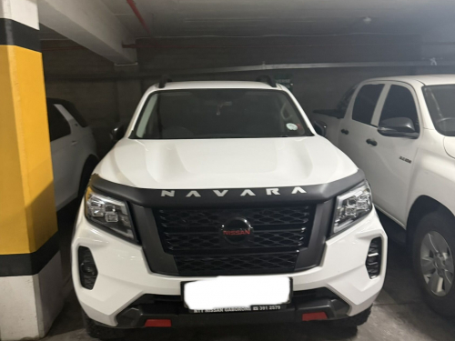 Nissan Navara 4x4 Auto in Botswana