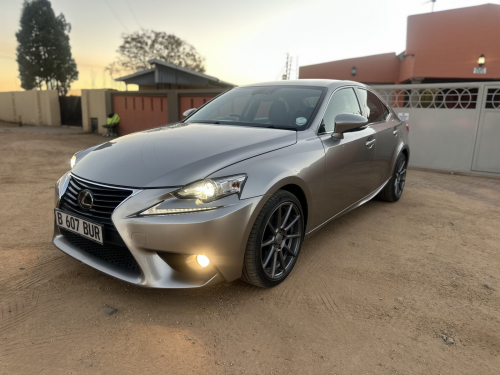 Pre-owned Lexus IS250 for sale in 
