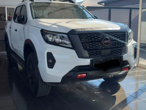 Used Nissan Navara Pro 4X for sale in Gaborone