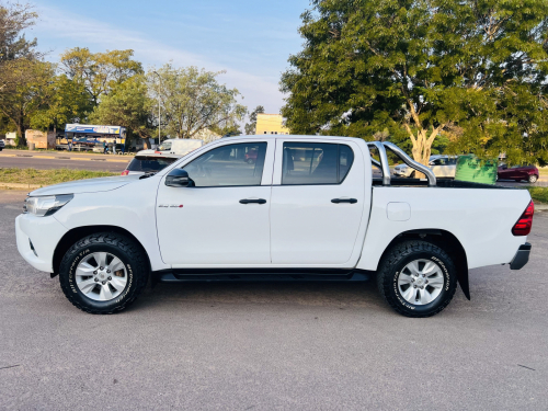 Toyota Hilux 2.4 GD6 4x2 in Botswana
