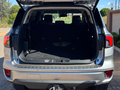 Ford Everest Sport in Botswana