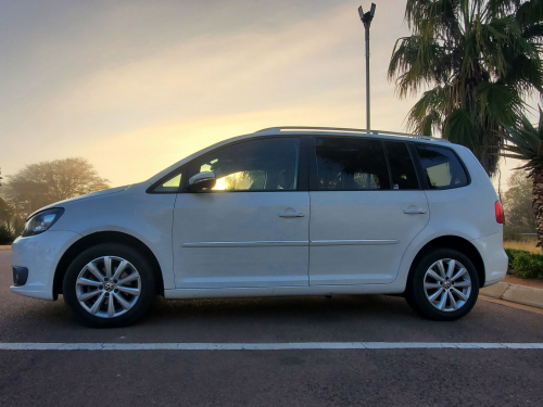 Volkswagen Touran 1.4i 7Seater in Botswana