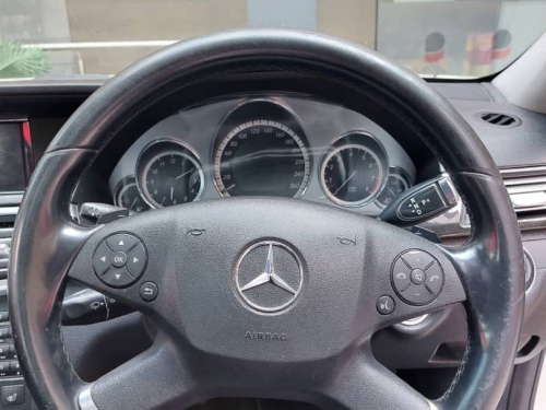 Mercedes-Benz E300 V6 in Botswana