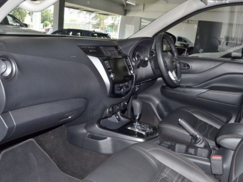 Nissan Navara Pro 4x , Auto 4x4 in Botswana