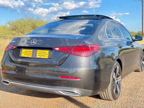 Mercedes-Benz C220d in Botswana