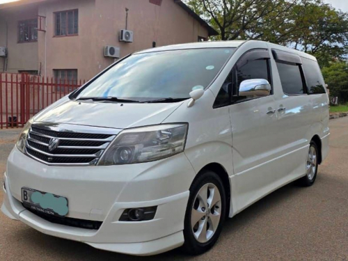 Used Toyota Alphard for sale in Francistown