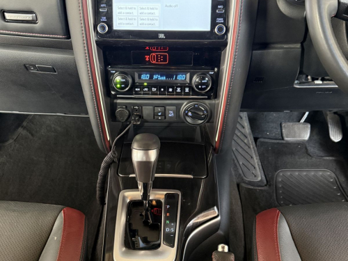 Toyota Fortuner 2.8 GD6 VX  4x4 in Botswana