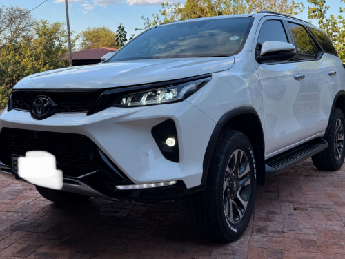 Toyota 2.8 GD6 Fortuner VX  4x4 in Botswana
