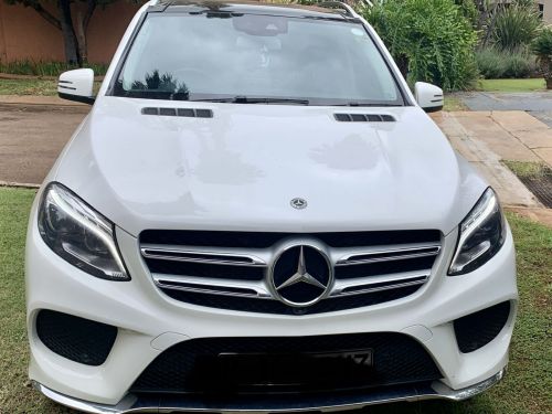Mercedes-Benz GLE400 in Botswana