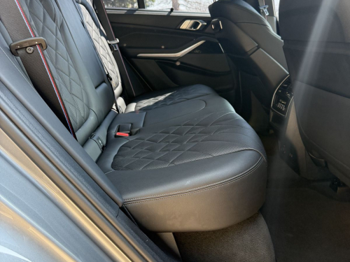 BMW X5 xDrive30d in Botswana