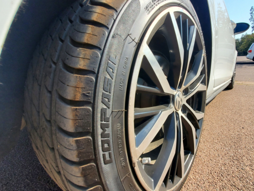 Volkswagen GOLF 7 GTI in Botswana