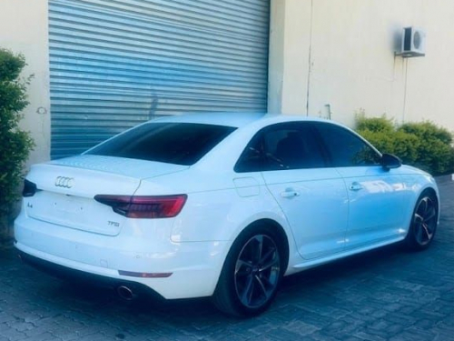 Audi A4, 2.0T FSI in Botswana