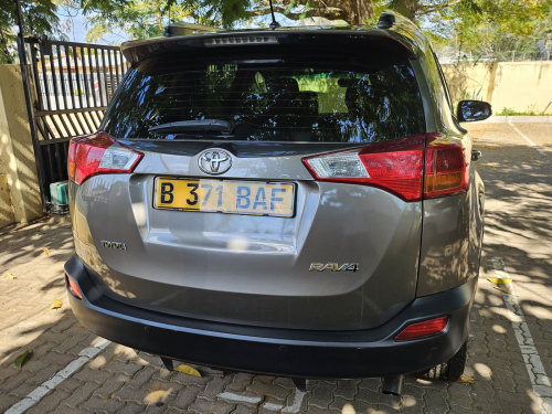 Toyota Rav4 in Botswana