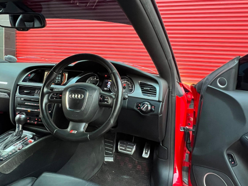 Audi S5 4.2 FSI V8 in Botswana