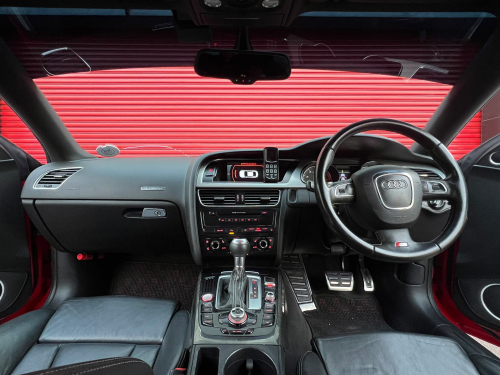Audi S5 4.2 FSI V8 in Botswana