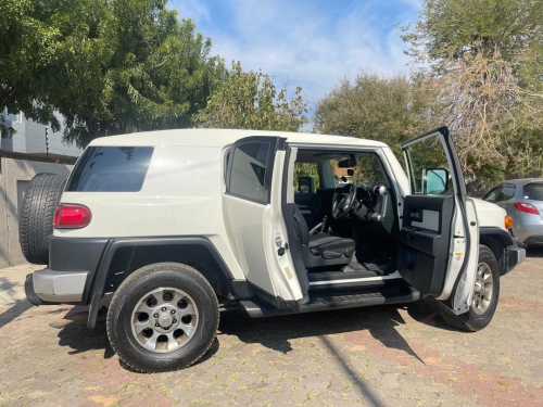 Toyota FJ Cruiser in Botswana