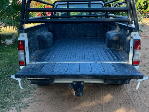 Nissan NP300 4x4 in Botswana