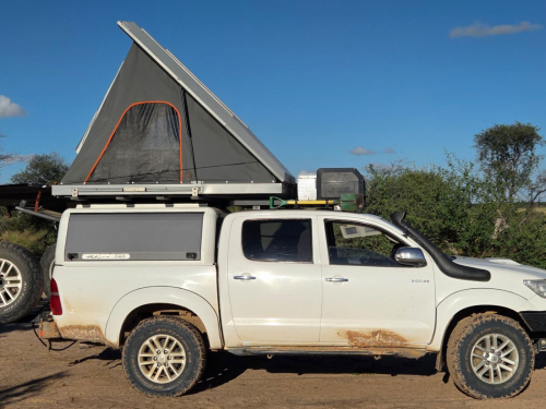Toyota Hilux 3.0 D4D D/C 4x4 in Botswana
