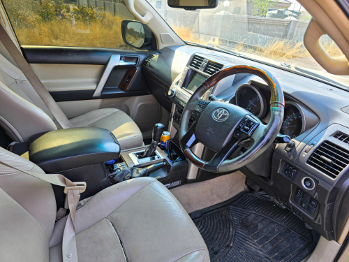 Toyota Prado VX 3.0 D4D in Botswana