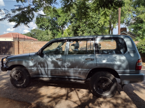 Toyota Landcruiser GX 4,5Efi in Botswana