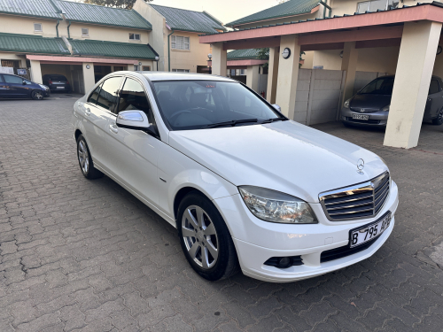 Pre-owned Mercedes-Benz C180 for sale in 
